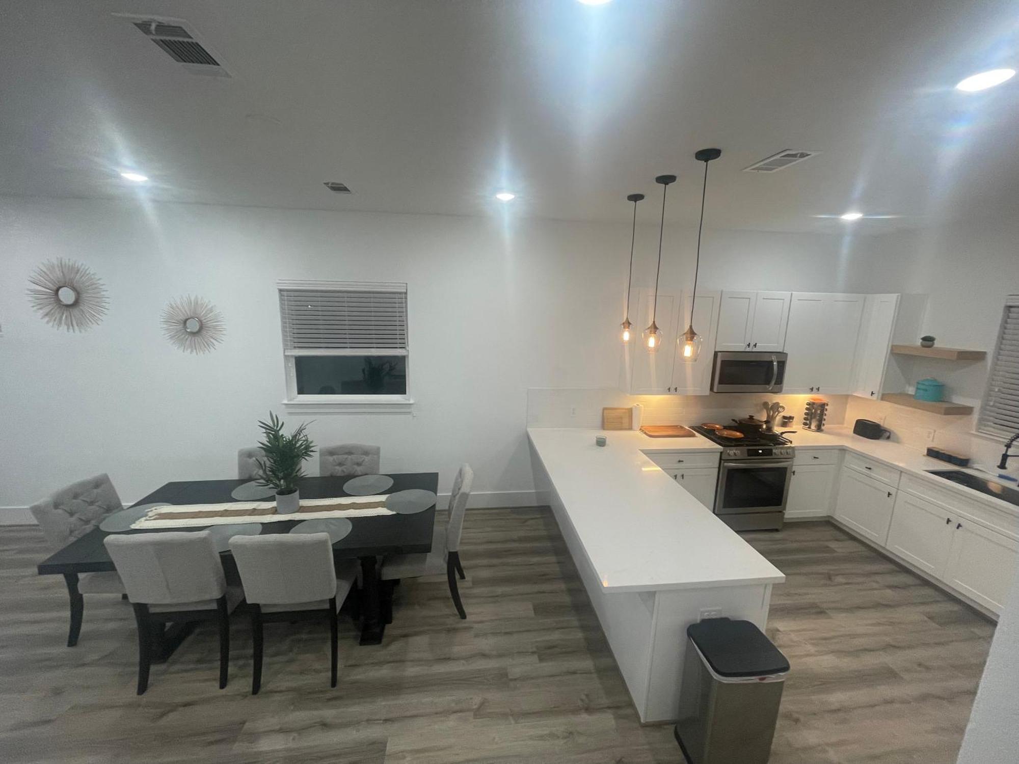 Comfortable 3 Bedroom - Heart Of Texas Medical Center هيوستن المظهر الخارجي الصورة