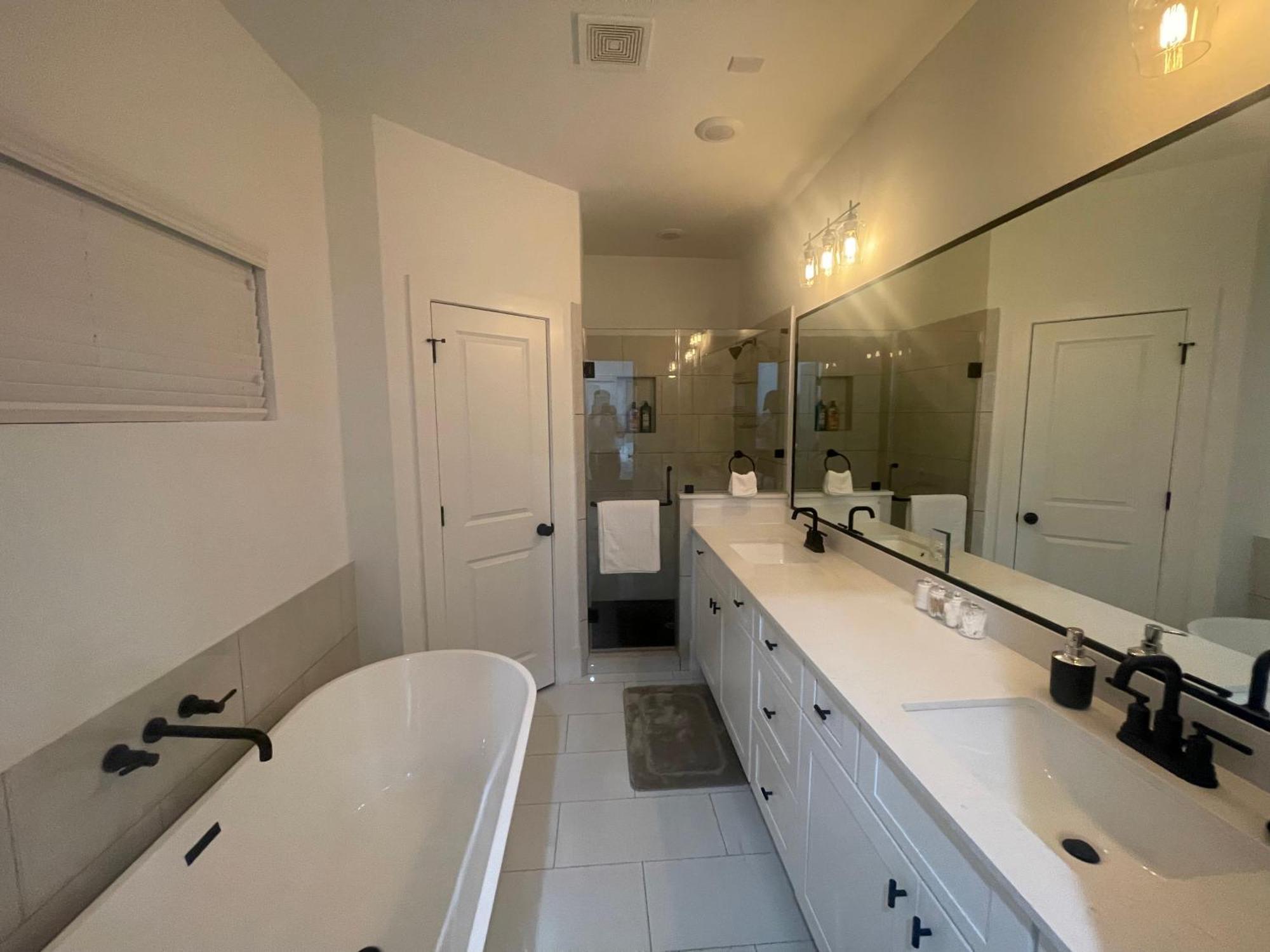 Comfortable 3 Bedroom - Heart Of Texas Medical Center هيوستن المظهر الخارجي الصورة